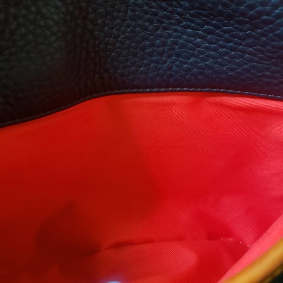 Dooney & Bourke All weather crossbody saddle bag authentic - Picture 6 of 8